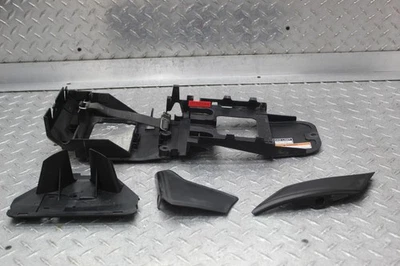 Yamaha YZF R6 2007 paneles inferiores y cubiertas laterales Foto 1 de 4