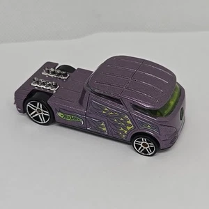 HOT WHEELS Loose Qombee (Purple Version) - Picture 1 of 2