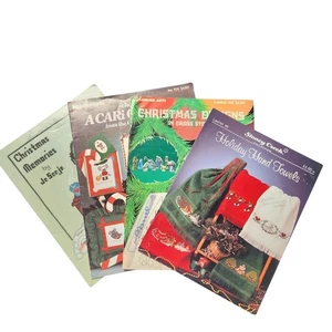 Lot Of Assorted Christmas Holiday Cross Stitch Patterns Hand Towels Stockings - Picture 1 of 15