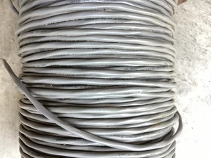 Cable de alimentación/control par torcido blindado Carol C2534 18/2C 100 pies. - Imagen 1 de 7