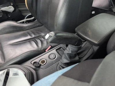 PEUGEOT RCZ THP GT 2010-2012 HANDBRAKE - Image 1 of 4