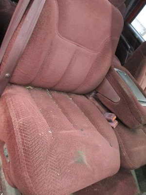 TGMC3500  1998 Front Seat 1660281 - Image 1 of 4