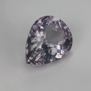 19.63 carats - Very Light Ash Purple Shimmering Natural Apatite 22082464 - Picture 1 of 4