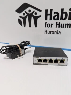 D-Link DGS-1100-05 B1 5-Port Gigabit Smart Managed Switch - Image 1 of 4