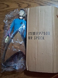 Star Trek Mr. Spock Figurine Hamilton Gifts - Picture 1 of 1