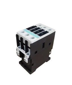 SIEMENS 3RT1326-1AP00 -NEW- SIRIUS SCHÜTZ, 3-polig, Spule 230V / 50Hz - Picture 1 of 2
