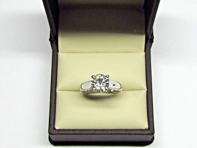 Помолвочное кольцо из белого золота 14 карат с круглым бриллиантом-солитером 2 карата имитация размера 5 - Изображение 1 из 3