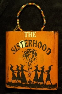 OOAK Artisan Signed WOMANS Wood HALLOWEEN HANDBAG PURSE Sisterhood Witches - Picture 1 of 15