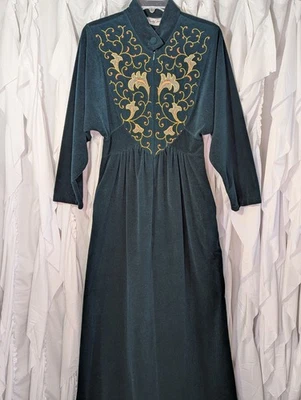 Vanity Fair Size S Green Velour Robe/Housecoat Maxi w/Gold & Orange Embroid. VTG - Image 1 of 4
