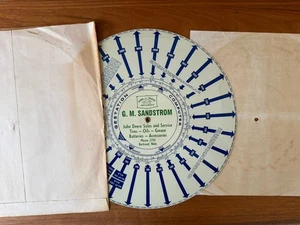 Calcolatrice pubblicitaria latta John Deere Vernon Farm Sandstrom Bertrand NE vintage - Foto 1 di 12