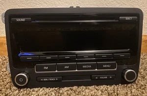2012-15 VW Delphi AM FM Radio DE2-DDM PN 1K0 035 164 D Jetta, Passat Black *OEM* - Picture 1 of 7