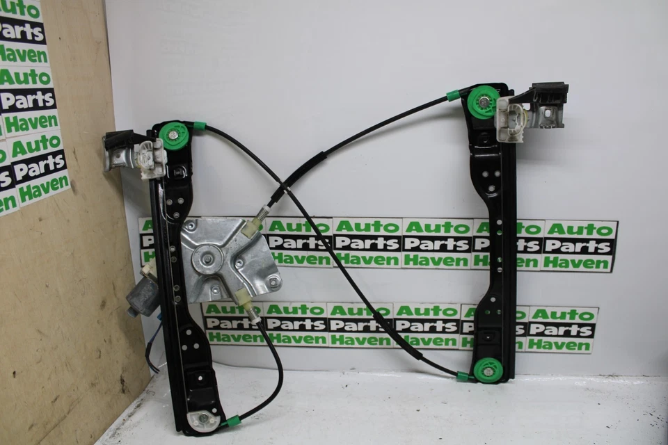 2008 Hummer H3 Left LH Driver Side Front Door Window Regulator OEM - Image 1 of 4