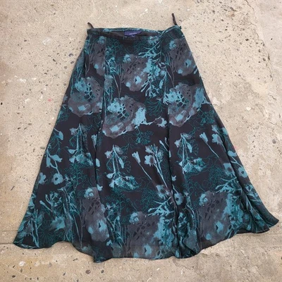 Jones Wear Skirt Womens 8 Green Dark Pleated Floral Casual Office Work Waist 29 - Image 1 of 4