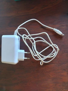 ALIMENTATORE PER MODEM SPINOTTO - Foto 1 di 1