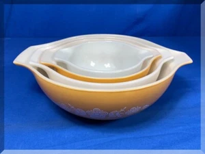 VINTAGE 1970er PYREX SCHMETTERLING GOLD ASCHENPUTTEL SCHALENSET - KOSTENLOSER VERSAND - Bild 1 von 7