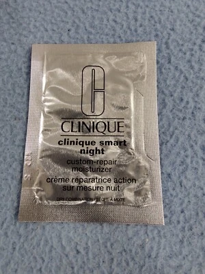 NUEVA CREMA HIDRATANTE DE REPARACIÓN PERSONALIZADA CLINIQUE SMART NIGHT .03 OZ 1 ML TAMAÑO DE MUESTRA Foto 1 de 2