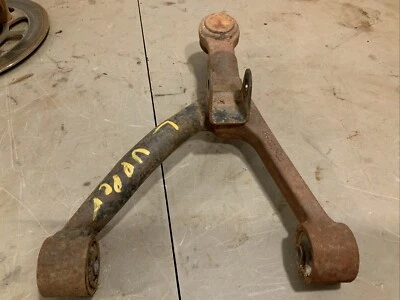 A13 1999 99 SUZUKI QUADRUNNER 500 4X4 MANDO DELANTERO SUPERIOR IZQUIERDO BRAZO Foto 1 de 4