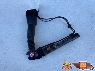 BMW F22 F23 228I 2014-2020 HEBILLA DE CINTURÓN DE SEGURIDAD DELANTERO IZQUIERDO DEL LADO DEL CONDUCTOR FABRICANTE ORIGINAL 14-20 Foto 1 de 4