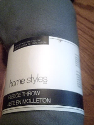 Home Styles  Polar Fleece solid throw  50 x 60" - Image 1 of 2