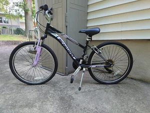 Schwinn Sidewinder Mountain Bike - 21 Speed (Purple & Black) - Picture 1 of 5