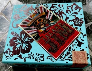 Island Jim #Two San Andres Empty Wooden Cigar Box Oscar Valladares 8.5x7.25 x3 - Picture 1 of 9