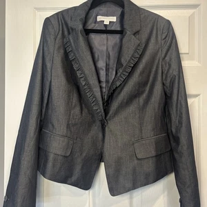 New York & Co Gr. 12 blau Denim Rüschen maßgeschneidert Ein Knopf Anzug Blazer Jacke - Bild 1 von 8