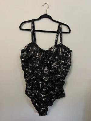 Torrid One Piece 女式泳装黑色天体太空女式 3 22/24 码 — 第 1/4 张图片