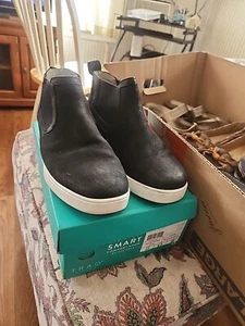 TRAQ BLACK NUBUCK 9.5 COMFORT SHOE - Picture 1 of 11