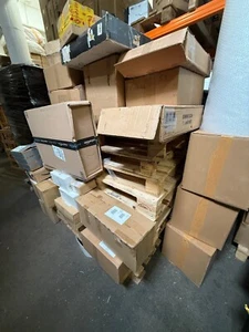 1x Nicht zugestellte DHL Pakete A-Ware, Sonderposten, Retour, 40€ Warenwert - Bild 1 von 2