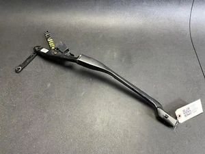 Front Right Windshield Wiper Arm 2018 Mercedes GLS 550 1668207200 2017 2019 - Picture 1 of 11
