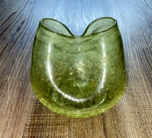 Blenko? Green Double Pinched Hand Blown Crackle Glass Vase - Picture 1 of 6