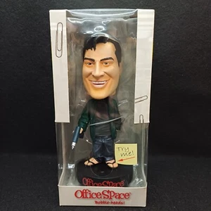 DIAMOND SELECT TOYS OFFICE SPACE PETER GIBBONS BOBBLE HEAD - Picture 1 of 8