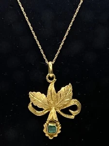 Gorgeous Vintage 14k Yellow Gold & Emerald Iris Flower Pendant on 19" Chain 3.9g - Picture 1 of 3