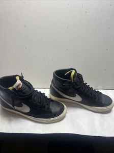 NIKE Uomo Court Royale 2 Mid #CQ9179 001 - Nero/Bianco Nuovo con etichette 10,5 Uomo - Foto 1 di 6