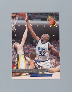 1993-94 Fleer Ultra Shaquille O'Neal  #135 Orlando Magic - Picture 1 of 2