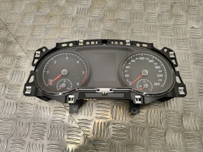 Cuadro de instrumentos velocímetro diésel Volkswagen Golf VII 2014 5G0920861A Foto 1 de 4
