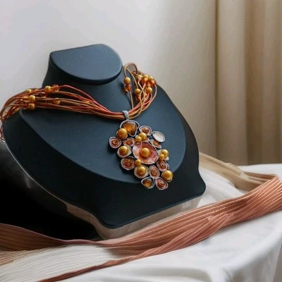 Halskette Modekette Bänderkette ovaler Perle besetzt Orange Modeschmuck  - Bild 1 von 3