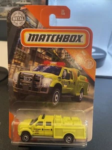 * 2019 Matchbox Ford F-550 Superduty Fire- 22/100 San Luis FD Paramedic GKK73 T1 - Picture 1 of 5