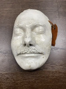 Life-Size Death Mask of a Man - Picture 1 of 4