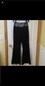Material Girl flare leg yoga pants, looks like small oil stain on leg but barely - Picture 1 of 5