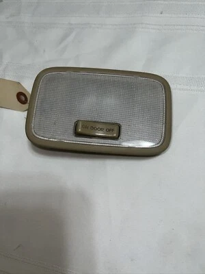 Hyundai Veloster 2013-15 cúpula trasera luz superior bronceada Foto 1 de 4