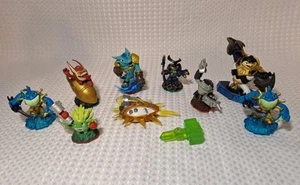 Skylanders Lot of 10 Parts Skylander Figures Activision - Picture 1 of 15