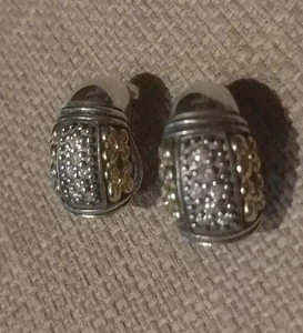 Orecchini Effy D'oro Sterling & 14k Oro Diamante J Cerchio Omega Huggie Fiore - Foto 1 di 11