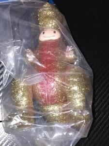 Sunguts Factory Kaiju Boy Gold Glitzer Soft Vinyl Figur Sofubi Neu - Bild 1 von 3