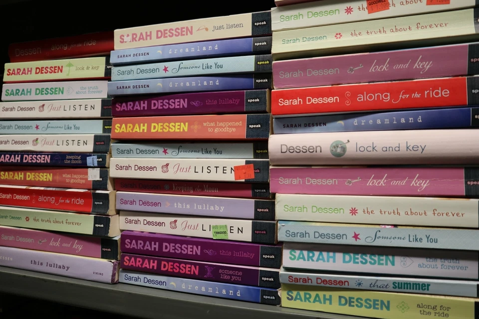 Lot of 5 Sarah Dessen Paperback and Hardcover Books MIX - Image 1 of 1