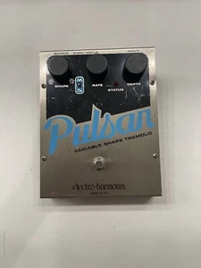Electro Harmonix Original Pulsar Variable Shape Tremolo EHX Guitar Effect Pedal - Picture 1 of 7