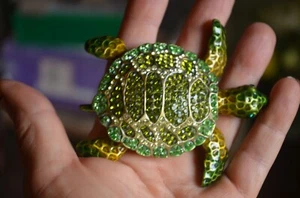 Rucinni Sea Turtle Trinket Box Enameled w/Swarovski Crystals Green - Picture 1 of 7