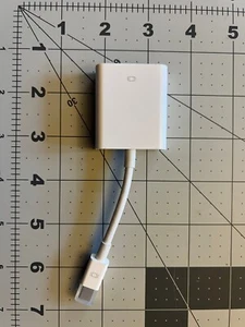 Apple Original A1307 Mini DisplayPort to VGA Adapter White - Picture 1 of 8