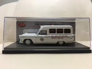 TRAX TRR101 - 1961 AP3 Chrysler Ambulance – White - Picture 1 of 4
