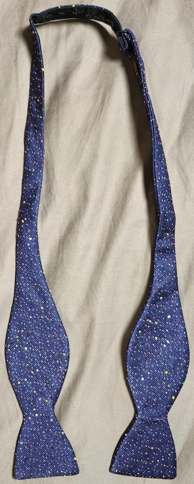 Pajarita XMI para hombre azul diseño geométrico espacio estampado abstracto ajustable Foto 1 de 4